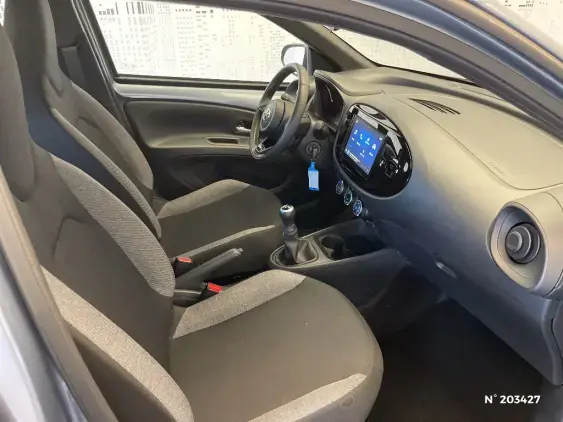 TOYOTA AYGO X - voiture d'occasion - Photo 10