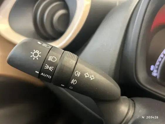 TOYOTA AYGO X - voiture d'occasion - Photo 31