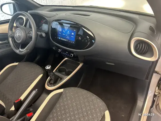 TOYOTA AYGO X - voiture d'occasion - Photo 10