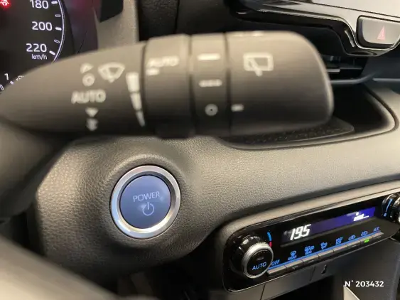 TOYOTA YARIS IV - voiture d'occasion - Photo 29