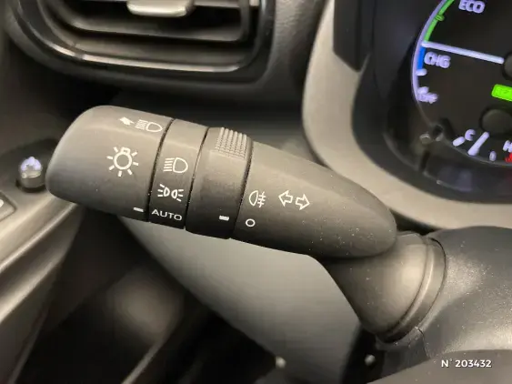 TOYOTA YARIS IV - voiture d'occasion - Photo 31