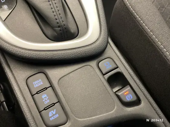 TOYOTA YARIS IV - voiture d'occasion - Photo 33