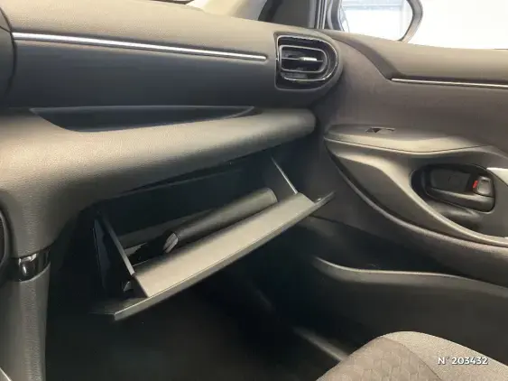 TOYOTA YARIS IV - voiture d'occasion - Photo 34