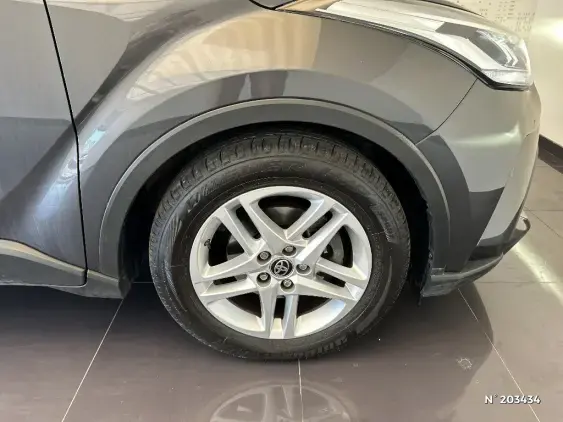 TOYOTA C-HR - voiture d'occasion - Photo 8