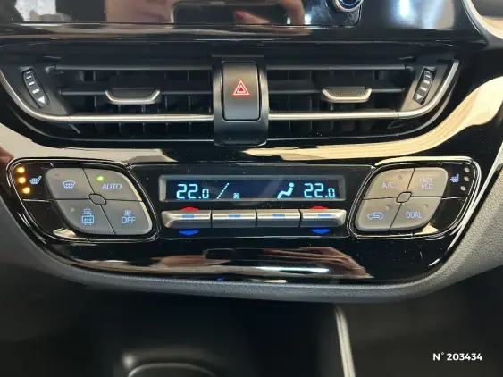 TOYOTA C-HR - voiture d'occasion - Photo 24