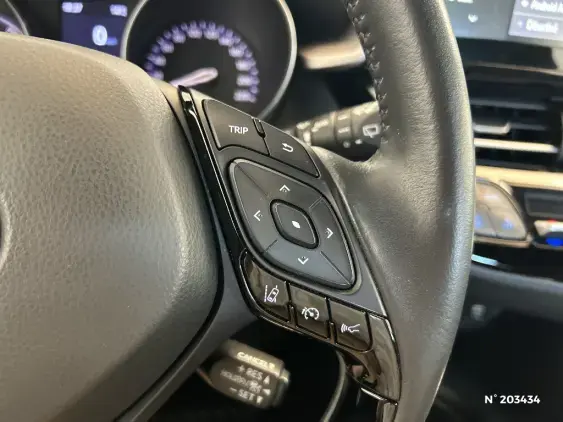 TOYOTA C-HR - voiture d'occasion - Photo 27