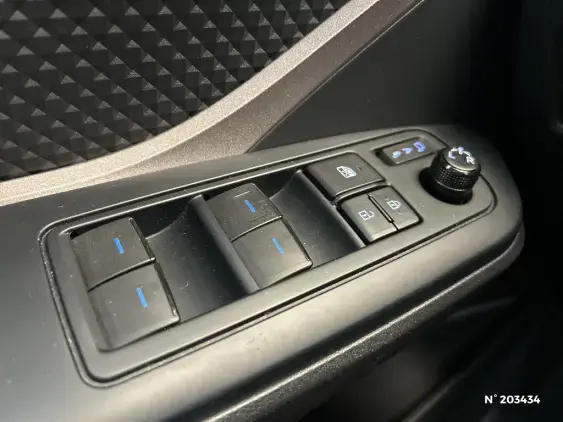 TOYOTA C-HR - voiture d'occasion - Photo 31