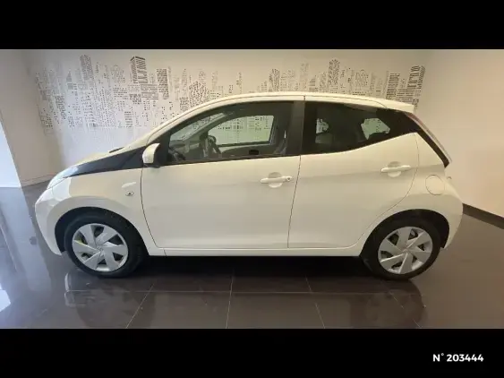 TOYOTA AYGO II - voiture d'occasion - Photo 2