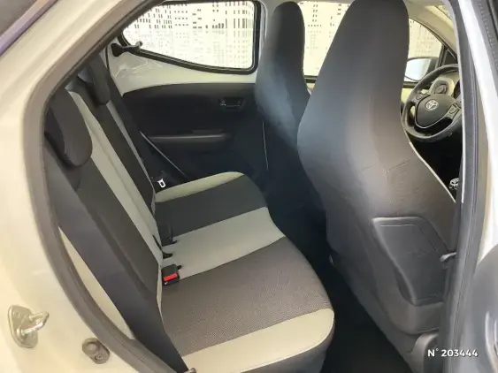 TOYOTA AYGO II - voiture d'occasion - Photo 11