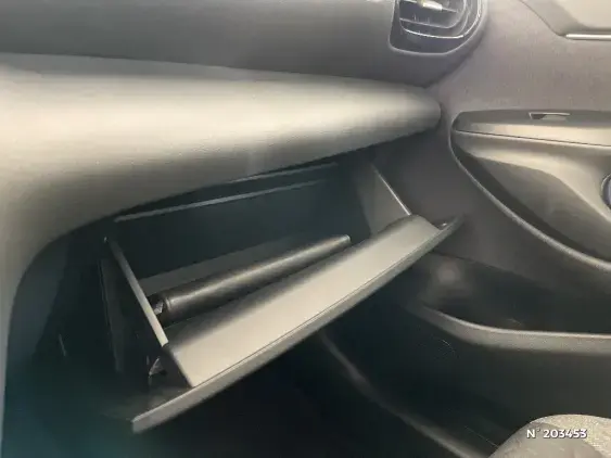 TOYOTA YARIS CROSS I - voiture d'occasion - Photo 35