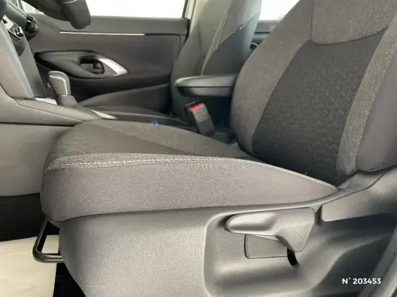 TOYOTA YARIS CROSS I - voiture d'occasion - Photo 38