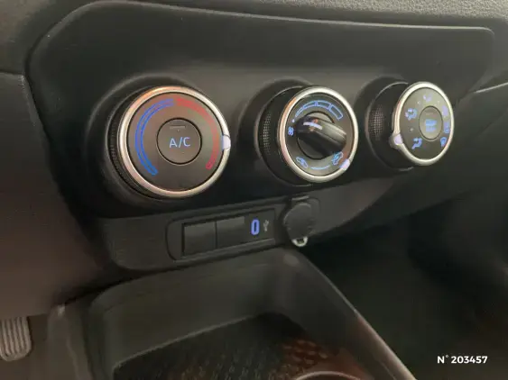 TOYOTA AYGO X - voiture d'occasion - Photo 31