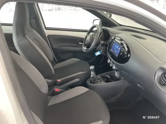 TOYOTA AYGO X - voiture d'occasion - Photo 10