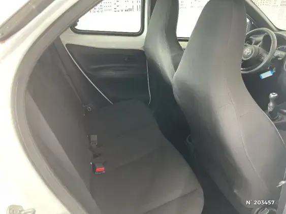 TOYOTA AYGO X - voiture d'occasion - Photo 11
