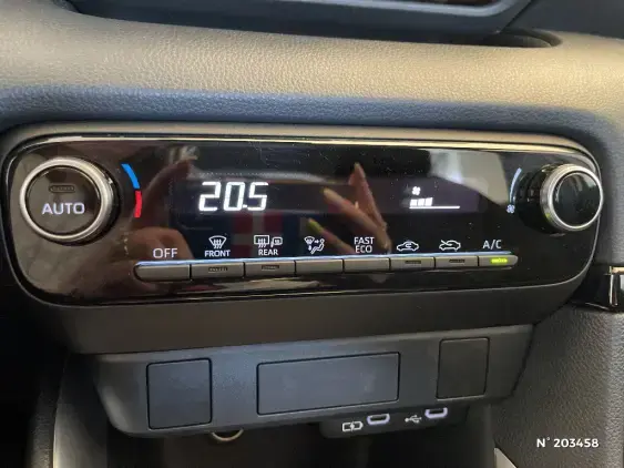 TOYOTA YARIS IV - voiture d'occasion - Photo 14