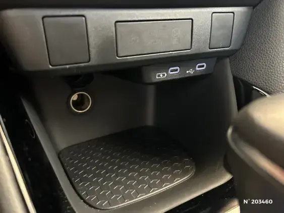 TOYOTA YARIS IV - voiture d'occasion - Photo 23