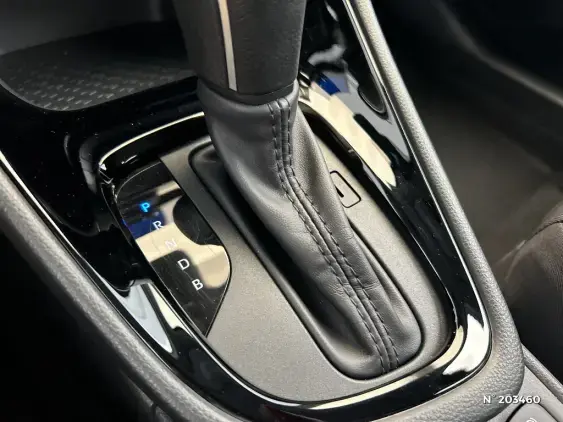 TOYOTA YARIS IV - voiture d'occasion - Photo 24