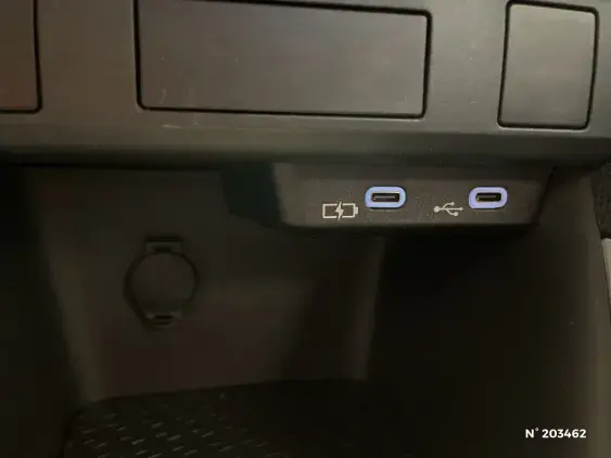 TOYOTA YARIS IV - voiture d'occasion - Photo 25