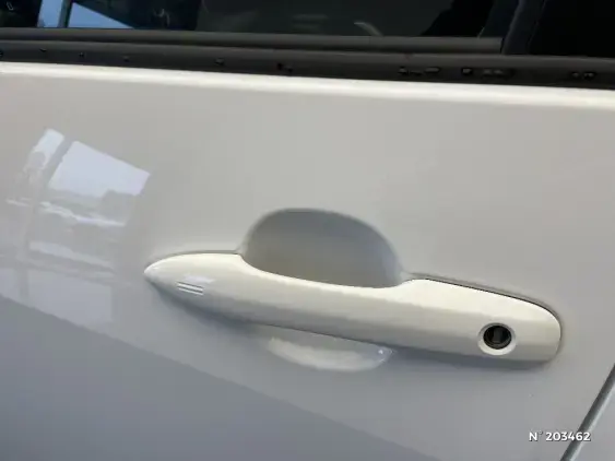 TOYOTA YARIS IV - voiture d'occasion - Photo 30