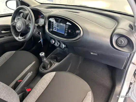 TOYOTA AYGO X - voiture d'occasion - Photo 10
