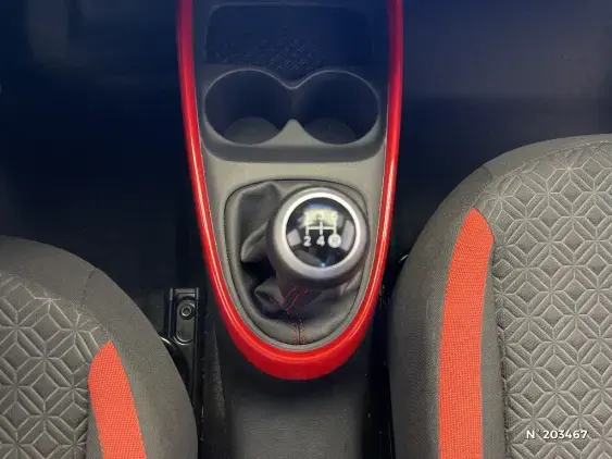 TOYOTA AYGO X - voiture d'occasion - Photo 35