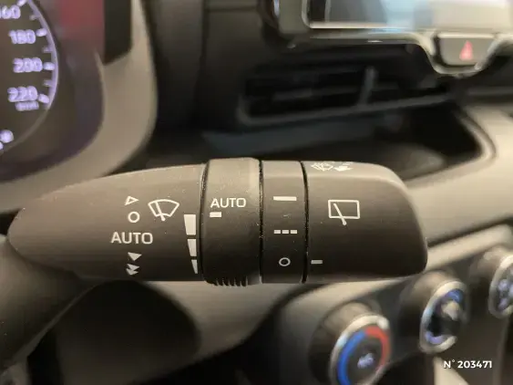 TOYOTA YARIS IV - voiture d'occasion - Photo 27