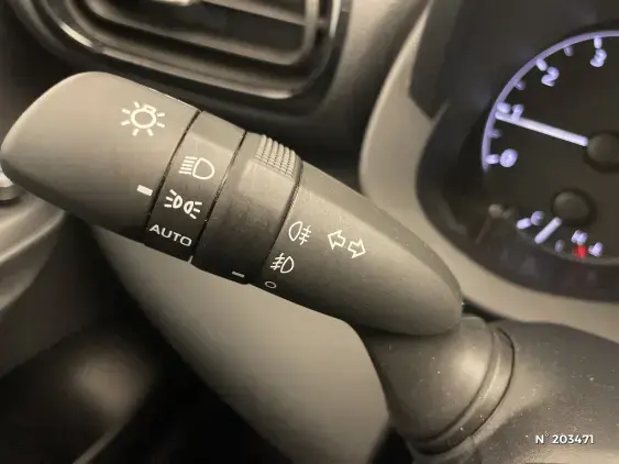 TOYOTA YARIS IV - voiture d'occasion - Photo 29