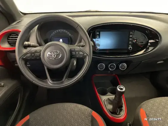 TOYOTA AYGO X - voiture d'occasion - Photo 9