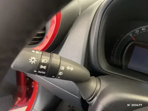 TOYOTA AYGO X - voiture d'occasion - Photo 31