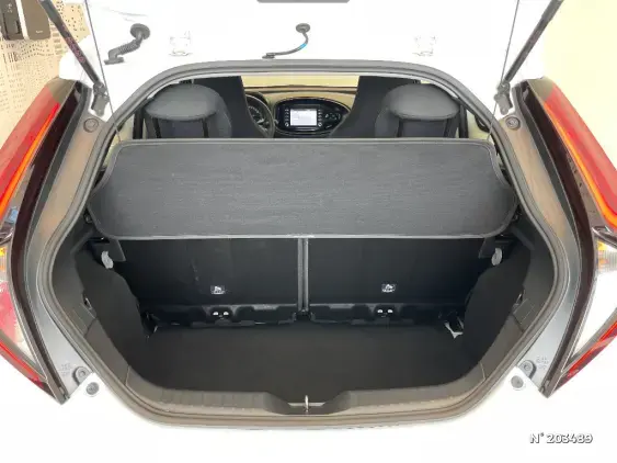 TOYOTA AYGO X - voiture d'occasion - Photo 7