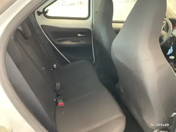 TOYOTA AYGO X - voiture d'occasion - Photo 11