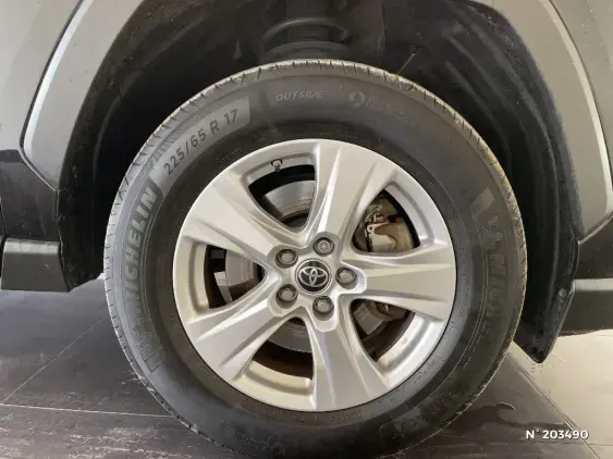 TOYOTA RAV4 V - voiture d'occasion - Photo 8