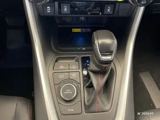 TOYOTA RAV4 V - voiture d'occasion - Photo 34