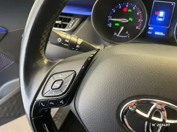 TOYOTA C-HR - voiture d'occasion - Photo 24