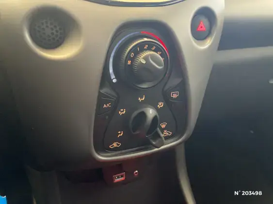 TOYOTA AYGO II - voiture d'occasion - Photo 32