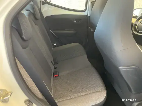 TOYOTA AYGO II - voiture d'occasion - Photo 11