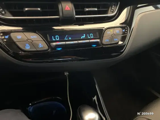 TOYOTA C-HR - voiture d'occasion - Photo 29