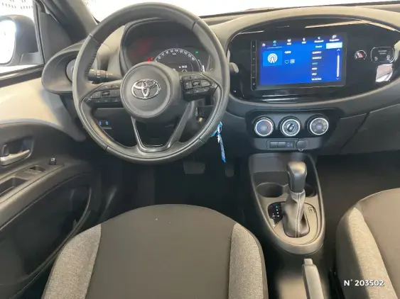 TOYOTA AYGO X - voiture d'occasion - Photo 9
