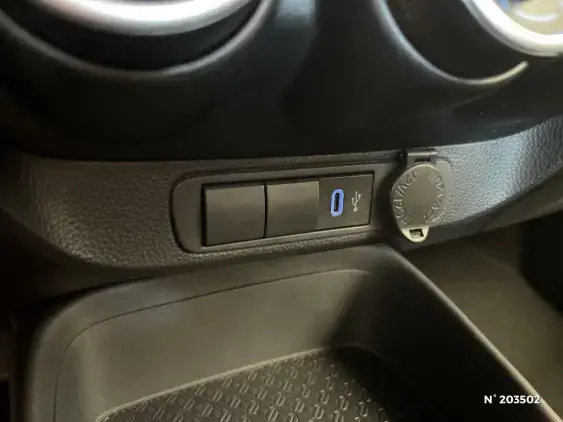 TOYOTA AYGO X - voiture d'occasion - Photo 27