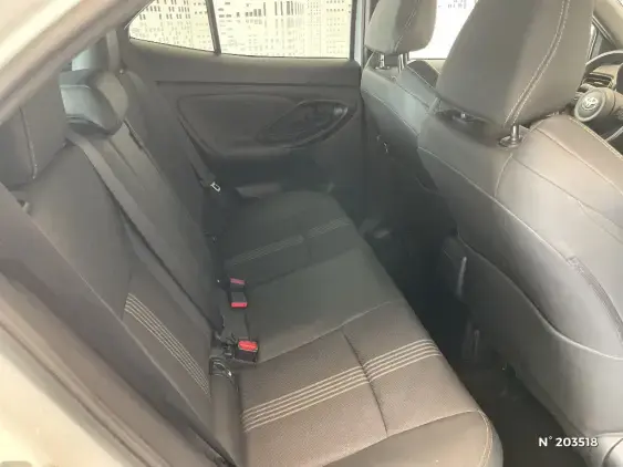 TOYOTA YARIS CROSS I - voiture d'occasion - Photo 11