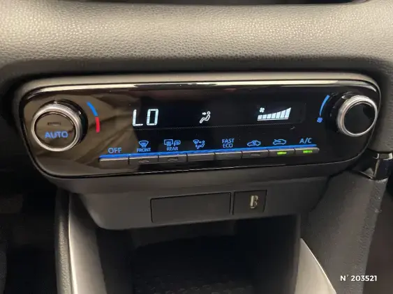 TOYOTA YARIS IV - voiture d'occasion - Photo 32