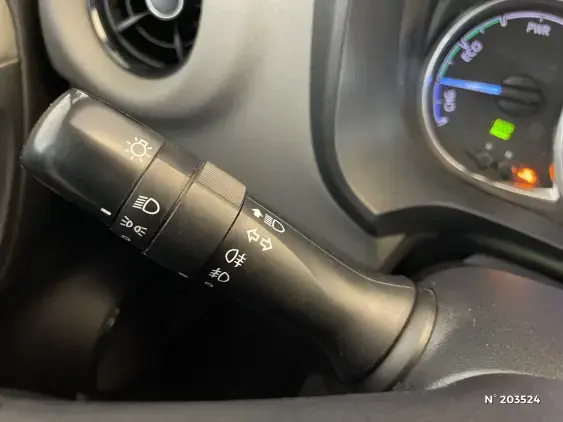 TOYOTA YARIS III - voiture d'occasion - Photo 32