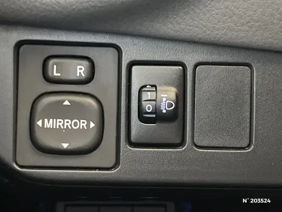 TOYOTA YARIS III - voiture d'occasion - Photo 33