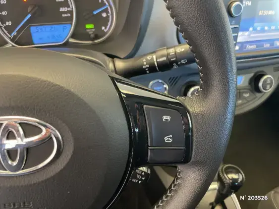 TOYOTA YARIS III - voiture d'occasion - Photo 26