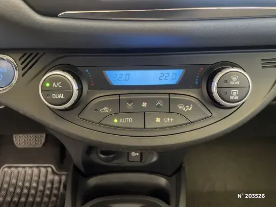 TOYOTA YARIS III - voiture d'occasion - Photo 32