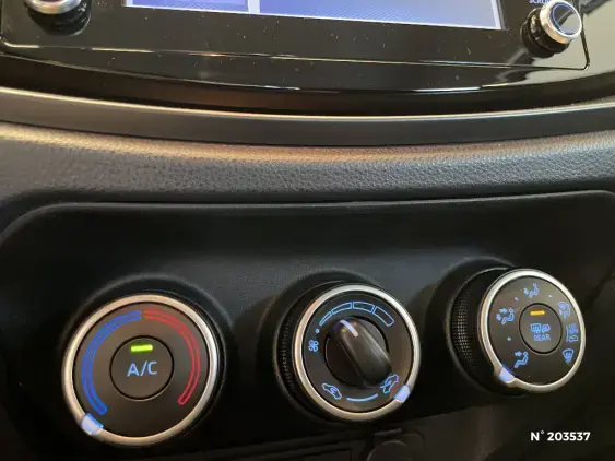 TOYOTA AYGO X - voiture d'occasion - Photo 27