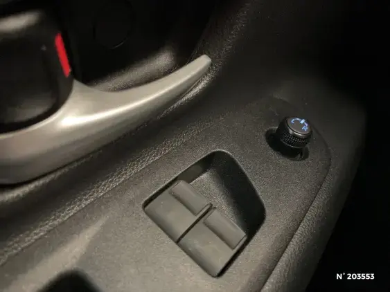 TOYOTA AYGO X - voiture d'occasion - Photo 30