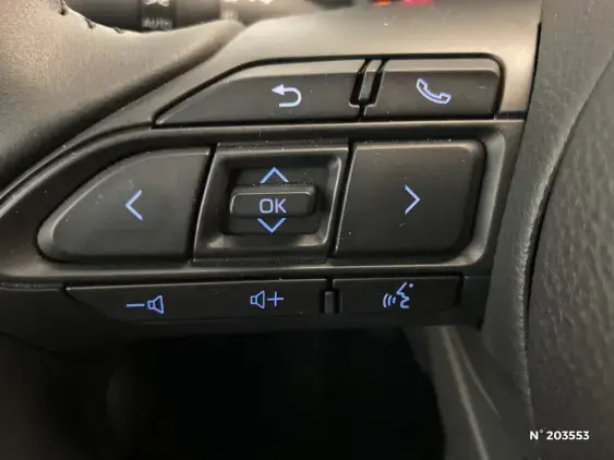 TOYOTA AYGO X - voiture d'occasion - Photo 32