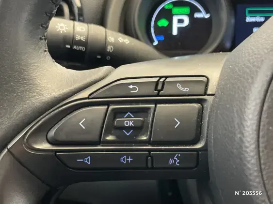 TOYOTA YARIS CROSS I - voiture d'occasion - Photo 32