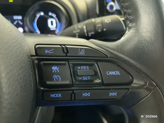 TOYOTA YARIS IV - voiture d'occasion - Photo 24